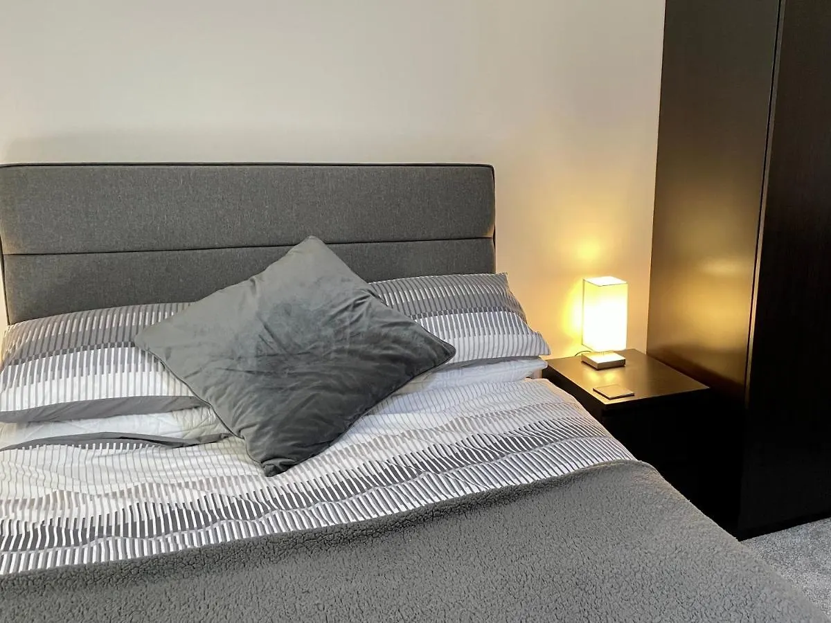 Garden View - 2 Bedroom Bungalow York Semesterbostad